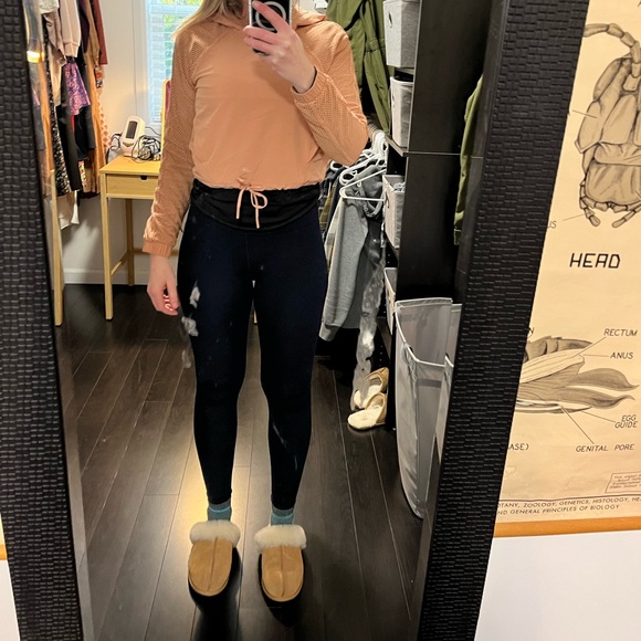 Lululemon Pullover Cropped Jacket - Picture 7 of 9